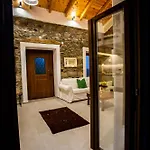 Traditional Stone Build Shale Apartment