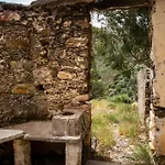 Traditional Stone Build Shale Apartment *