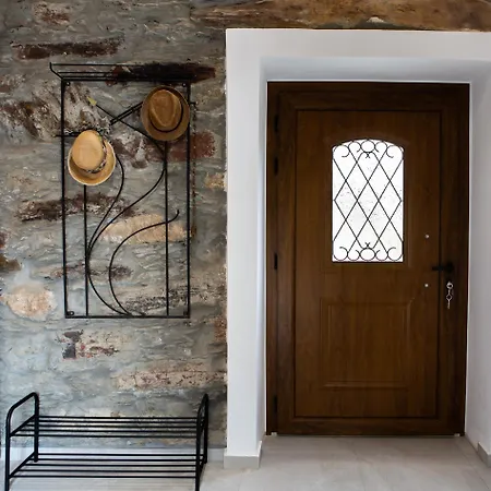 Traditional Stone Build Shale *