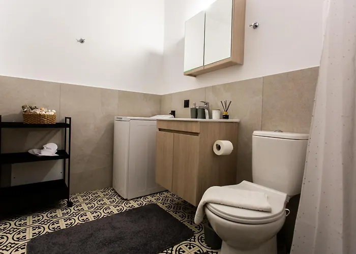 Apartment Traditional Stone Build Shale Voutas
